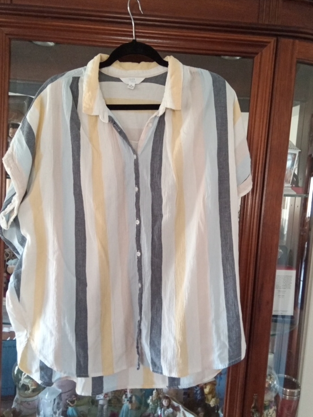 Time and Tru Short-Sleeve Button-Up Shirt in White, Gray & Cream